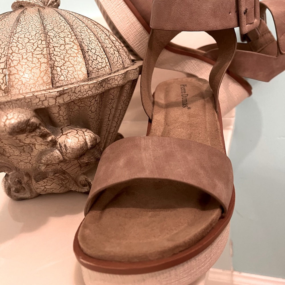 Pierre Dumas ankle strap tan heels - Picture 3 of 5